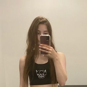 Meet your Posher, Abbey